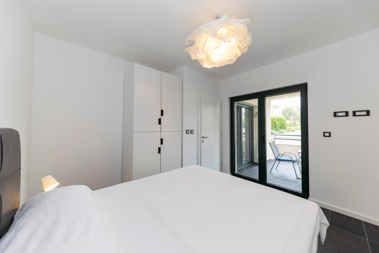 Mama House Villa 诺瓦利娅 外观 照片